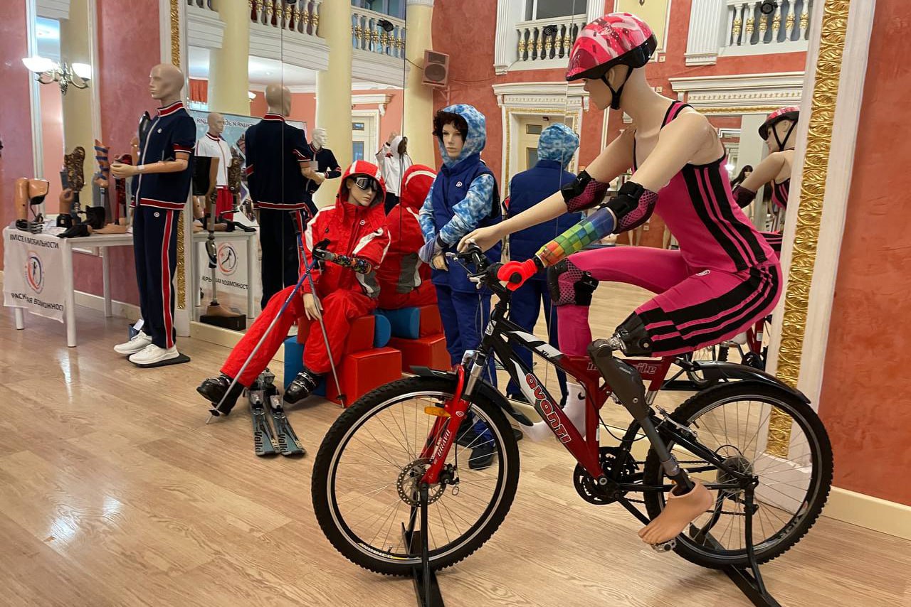 Юрий Покинтелица: Коллеги, друзья!. От всей души поздравляю коллектив Донецкого республиканского протезно-ортопедического центра с 80-летием нашего центра! Ваша работа - это ежедневный труд во имя самой важной цели:...