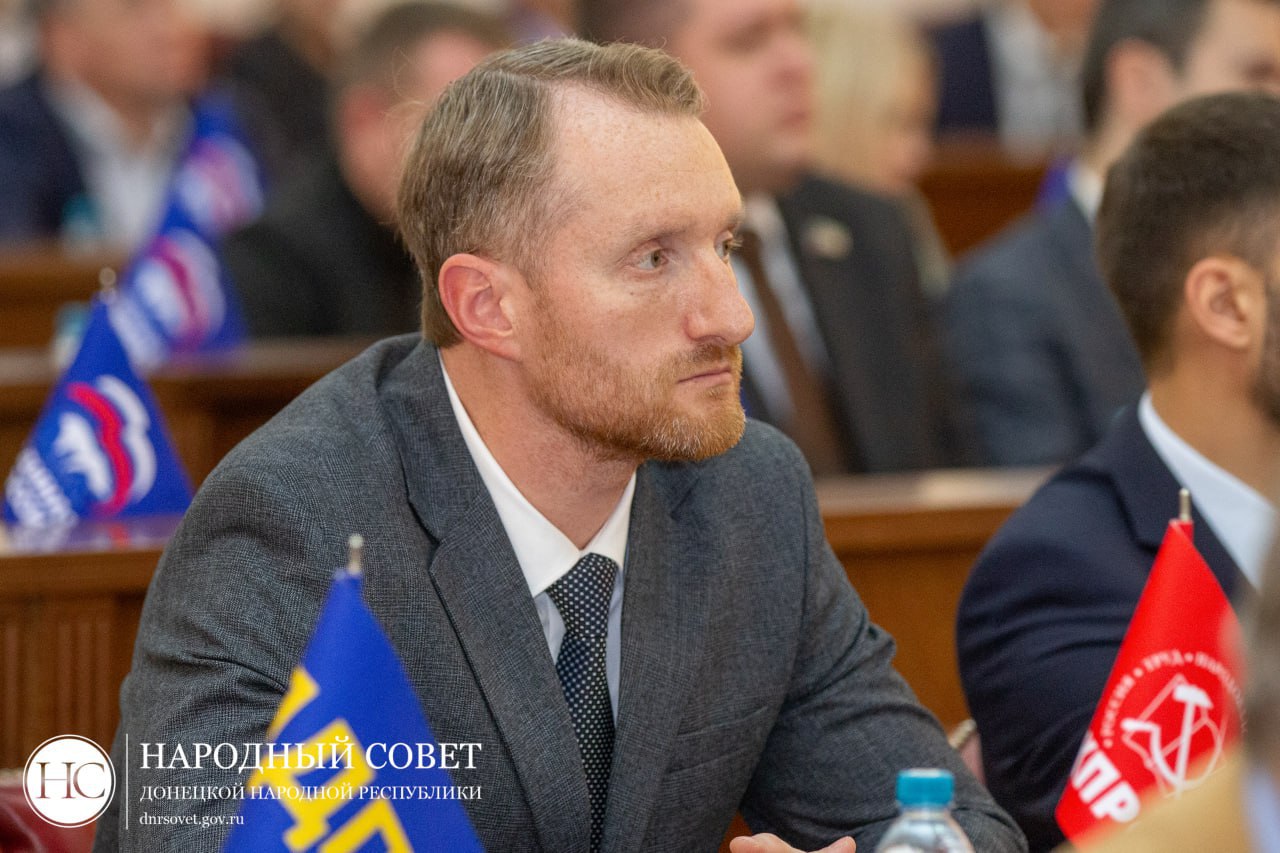 Депутат #Комитет_по_информационной_политике_и_информационным_технологиям Станислав Ретинский рассказал в комментарии радио «Республика Донбасс» о прекращении предоставления услуг Республиканским оператором связи «Феникс» по...