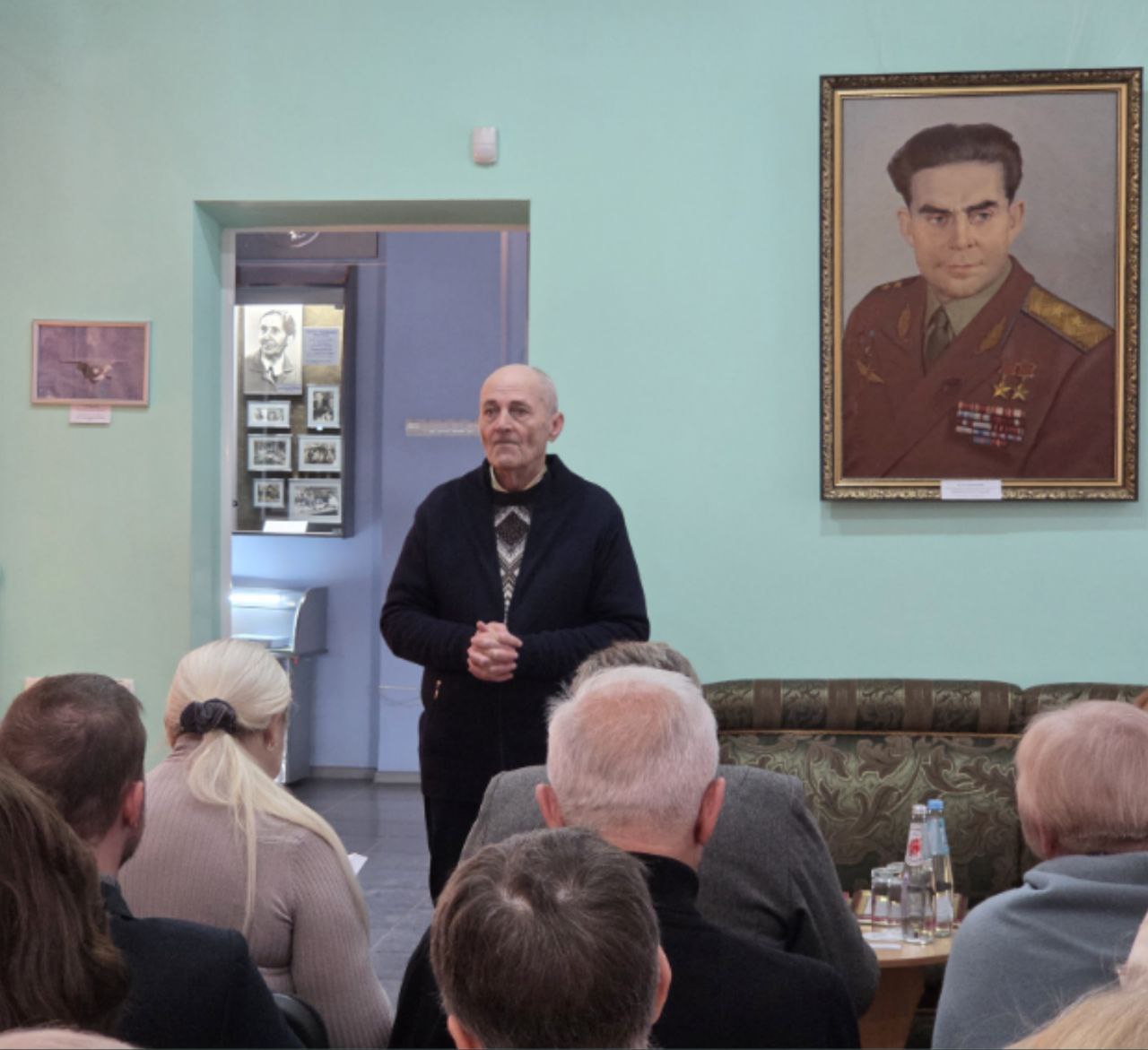 Презентация книги. В Енакиевском городском музее им. Т.Г. Берегового в рамках партийного проекта «Культура малой Родины» партии «Единая Россия» состоялась презентация новой книги известного местного краеведа и писателя...