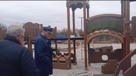 Игорь Мартынов: Сегодня вместе с прокурором города Енакиево Антоном Агафоновым выехали в парк имени Георгия Берегового, чтобы лично проконтролировать ход работ по благоустройству в рамках федерального проекта «Формирование...