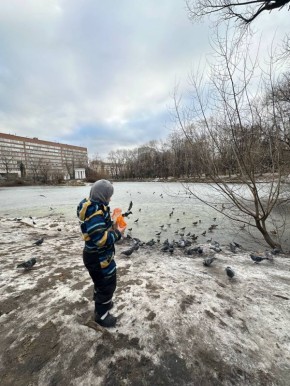 «На самом деле радость в нашей жизни – это когда с наслаждением смакуешь повседневность, а не воспринимаешь ее как нечто само собой разумеющееся.»