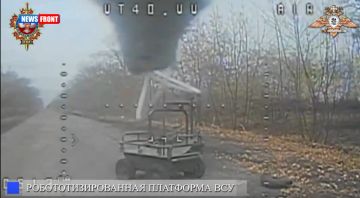 Операторы FPV-дронов уничтожили РТК ВСУ, перевозивший боеприпасы к позициям
