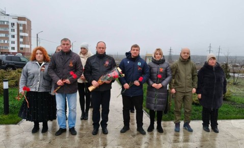 Константин Зинченко: Почтили память Героя Российской Федерации и Донецкой Народной Республики Владимира Жоги