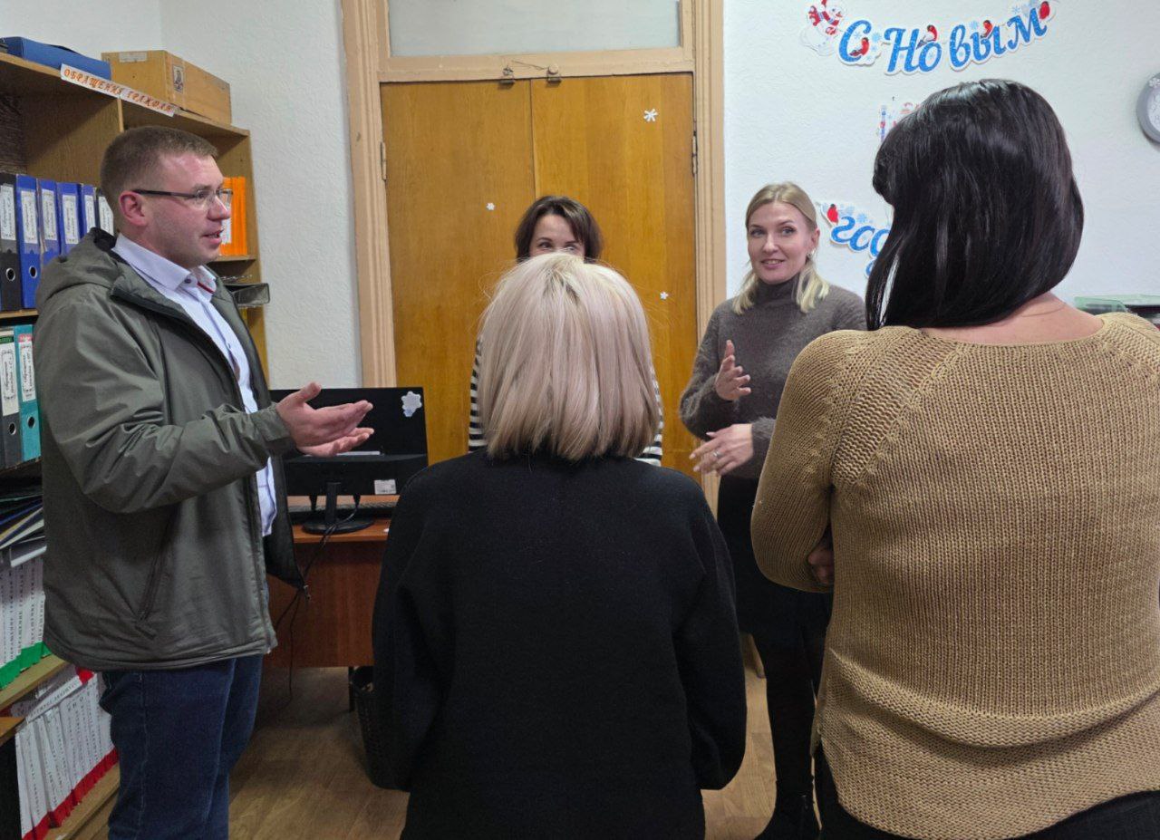 По поручению Главы ДНР Дениса Пушилина в Ворошиловском внутригордском районе продолжаются встречи с населением