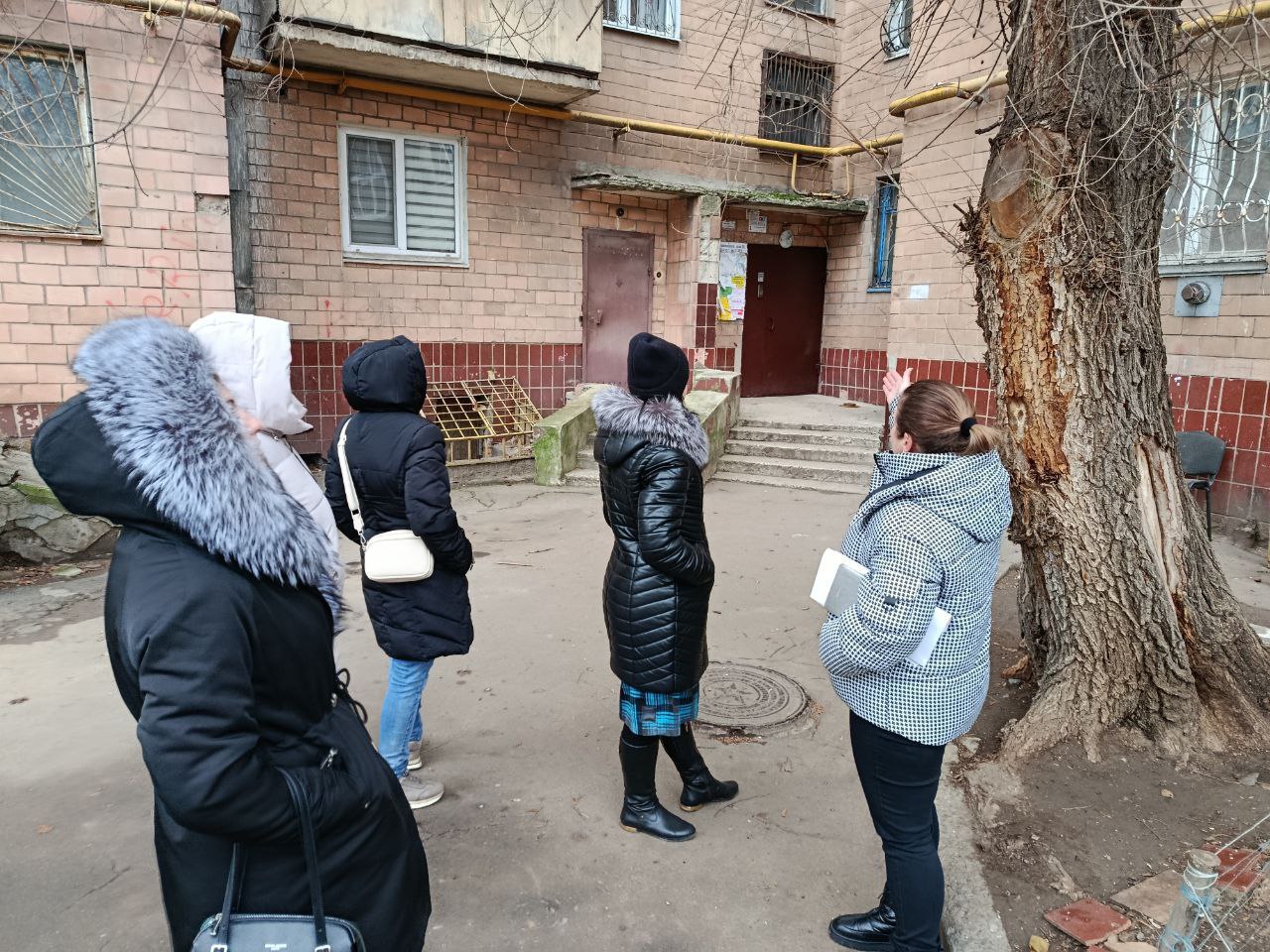 Сегодня, 9 декабря, по поручению Главы ДНР Дениса Пушилина, заместитель руководителя Управы Калининского внутригородского района Администрации городского округа Донецк Снежана Гоман провела встречу на подведомственной...