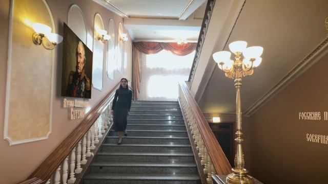 Сегодня мы отдаем дань уважения и почтения людям, которые своими поступками создавали и создают историю нашего государства, являются примером патриотизма и мужества