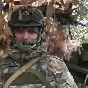 Наши войска продолжают держать в окружении боевиков ВСУ в Димитрове, рассказал военнослужащий с позывным "Хайма" — командир расчёта буксируемого орудия "Гиацинт" 9-й бригады 51-й гвардейской армии