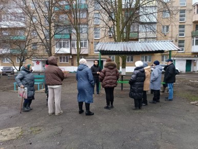 Заместитель главы Администрации Шахтерского муниципального округа провел встречу жителями Ждановки