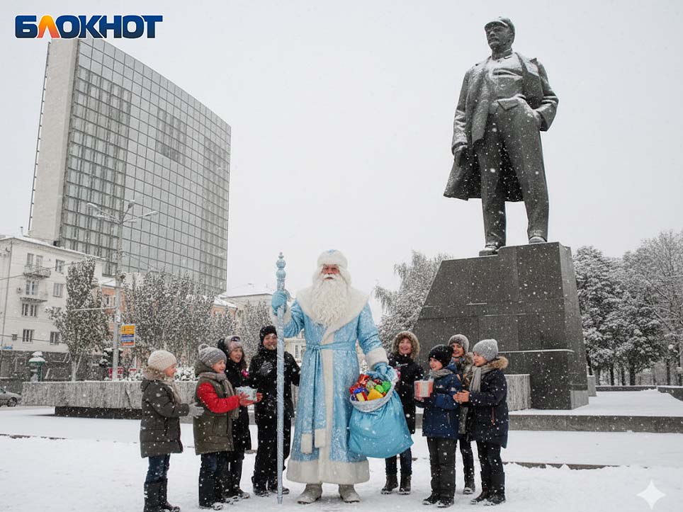 Дед Мороз из-под Воронежа поздравит детей Донбасса эксклюзивными подарками