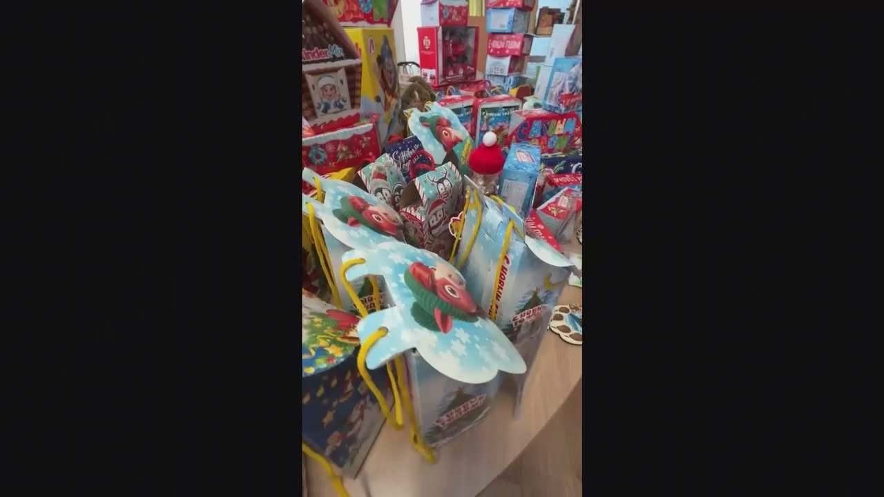 Хабаровский детсад подготовил праздничную посылку для детского сада № 5 Дебальцево