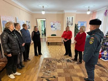 Сегодня, 10 декабря, первый заместитель руководителя Управы Центрально-Городского внутригородского района Инна Кисенко и представители МЧС России провели встречу с трудовым коллективом ГБУ Социального обслуживания» Центра...
