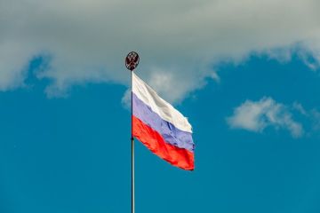 Бойцы 6-й казачьей бригады подняли флаг в Северске