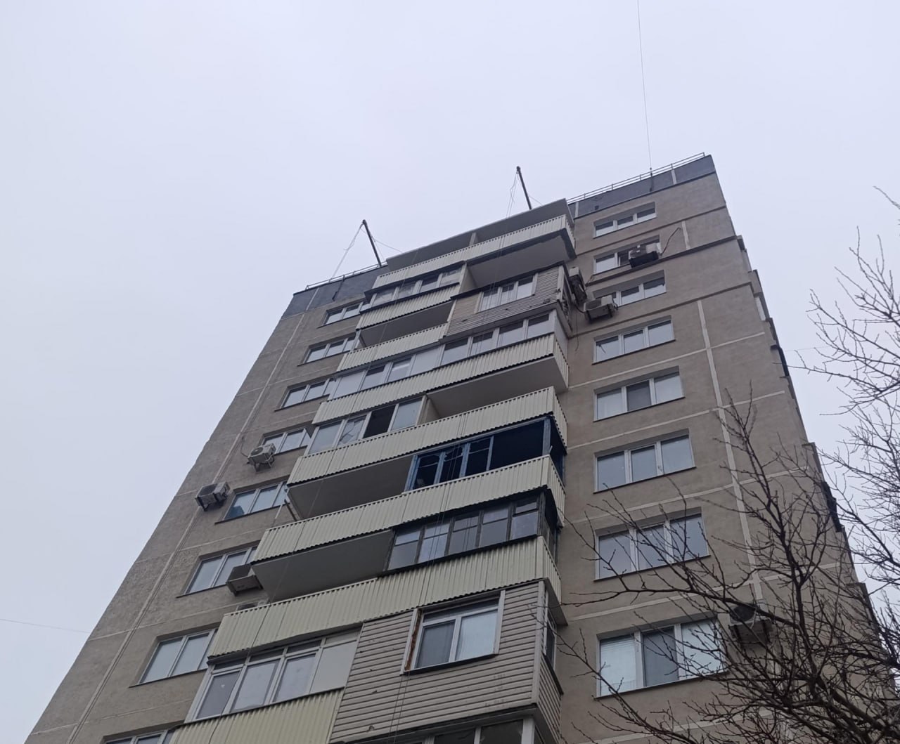 Под контролем технадзора Московской области строители восстанавливают жилой дом в Орджоникидзевском районе