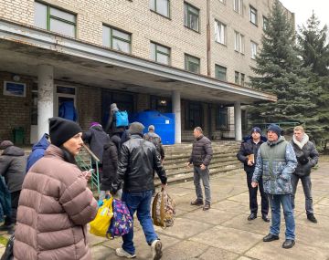 Евгений Поплавский: Уважаемые жители округа!. Сегодня в наш округ прибыло 20 граждан из Красноармейска