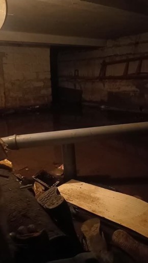 На Буденновке в подвале многоэтажки забил «святой источник»