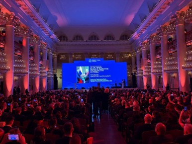 Путин поздравил участников съезда АЮР и церемонии вручения премии «Юрист года»