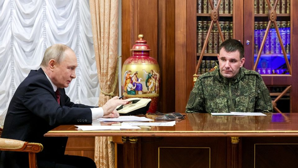 Путин не смог дослушать доклад бойцов из Северска: что произошло