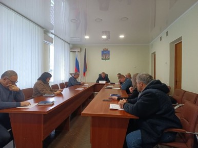 Сергей Юзвинкевич: Провел заседание Комиссии по предупреждению и ликвидации чрезвычайных ситуаций и обеспечению пожарной безопасности Володарского муниципального округа