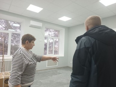 Сергей Юзвинкевич: Завершен ремонт МКУ "Володарская ЦБС", который стал возможным благодаря победе в конкурсе на создание модельных библиотек в рамках национального проекта «Семья»