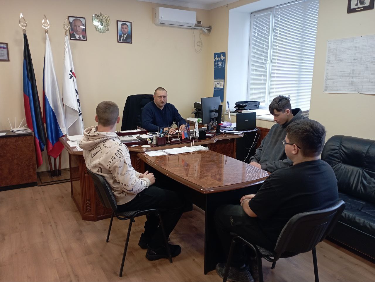 В Волновахе состоялся прием граждан, где мы сосредоточились на поддержке нашей молодежи в вопросах трудоустройства и профессионального роста