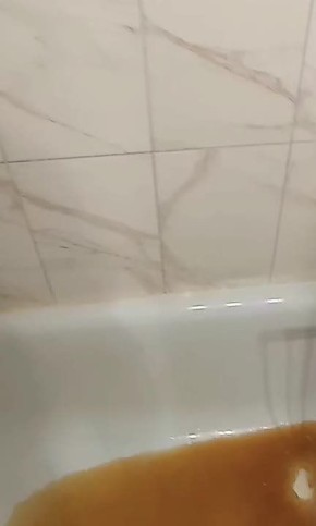 В Кировском районе Донецка из крана пошел кофе