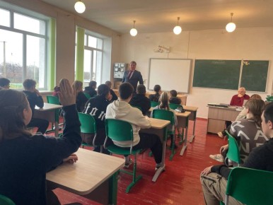 В рамках проекта «ГосСтарт.Диалог» состоялась встреча старшеклассников с представителями администрации