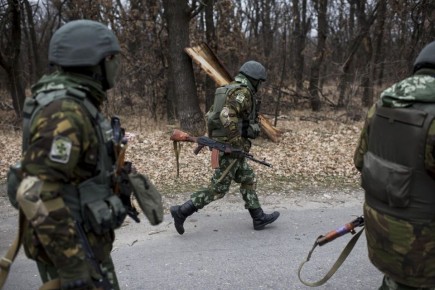 Опубликованы кадры сдачи в плен военных ВСУ в Димитрове