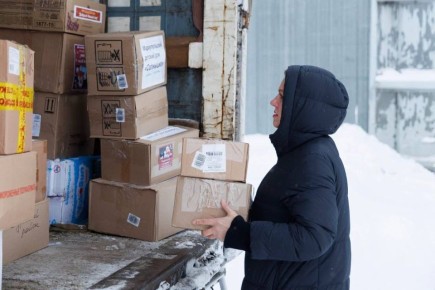 Более 200 коробок добра и заботы собрали пуровчане для детей из детских домов Донецкой Народной Республики