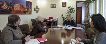 Наталья Бегуненко: В понедельник, 15 декабря, руководитель Управы Петровского внутригородского района Администрации городского округа Донецк Наталья Ивановна Бегуненко провела еженедельный прием граждан