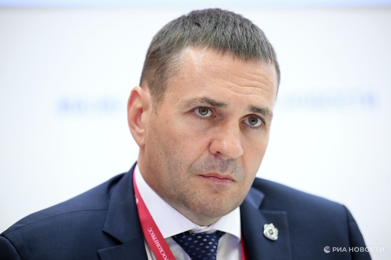 Глава Хабаровского края посетил подшефный Дебальцево и бойцов на передовой