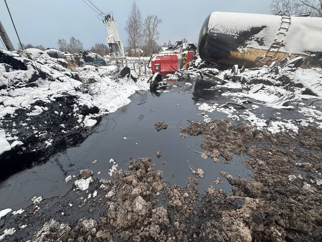 Росприроднадзора осуществляет контроль экологической обстановки на месте ликвидации аварии на станции Чаис