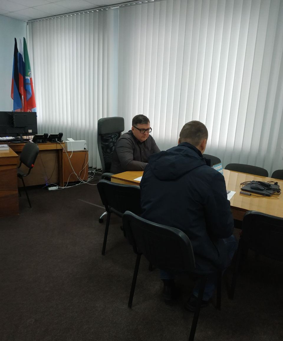 Василий Овчаров: В местной Общественной приёмной партии "Единая Россия" Новоазовского муниципального округа провел личный прием граждан