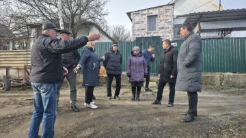 15 декабря, Глава муниципального образования городского округа Торез, Артем Чесноков провел встречу с населением по адресу: ул.Придорожная, дом 6