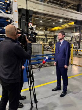 Александр Волошин: Накануне с коллегами-сенаторами побывали на Щербинском лифтостроительном заводе