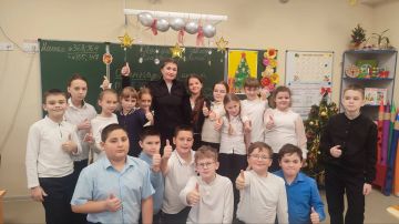 Сотрудники ГАИ напомнили школьникам о правилах безопасного поведения на улице в зимний период