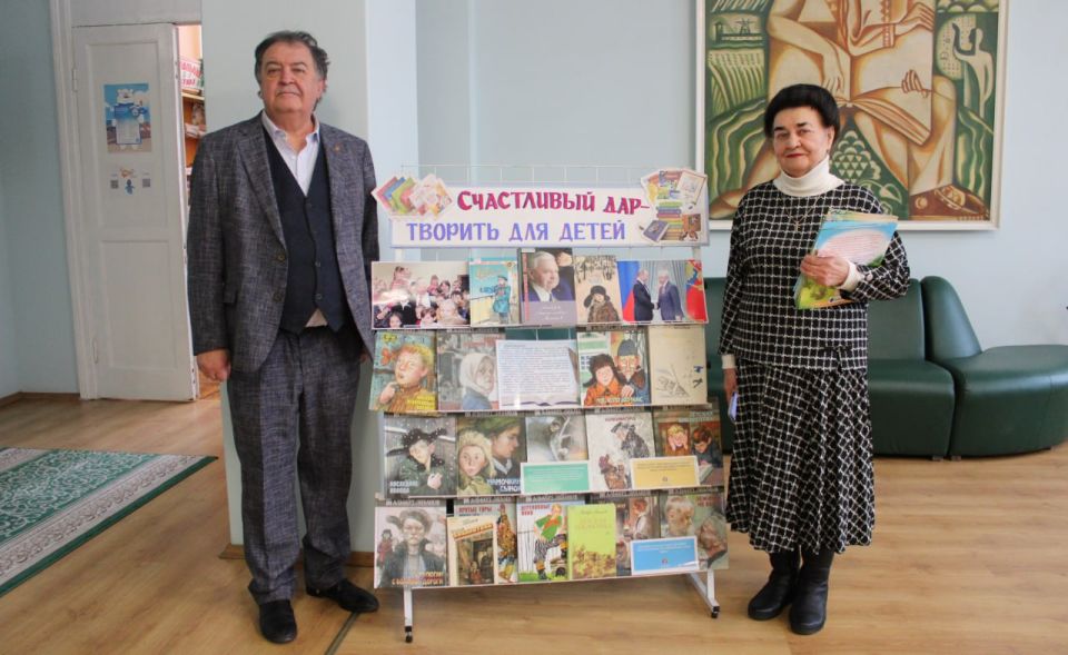 Важный гость в Главной детской библиотеке Республики