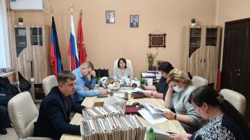 Сегодня, 16декабря, состоялось заседание комиссии по установлению причиненного ущерба жилым помещениям в результате боевых действий на территории Волновахского муниципального округа