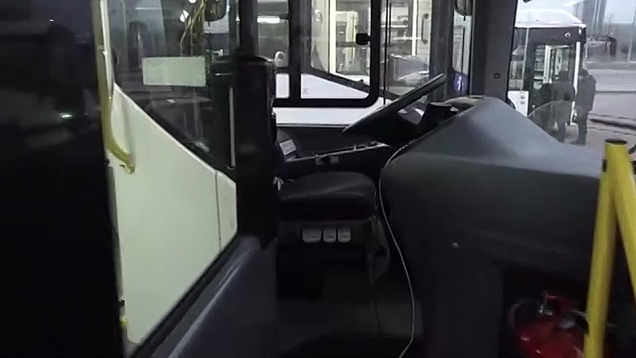 Участников СВО, получивших травмы, научат управлять автобусами в Донецке