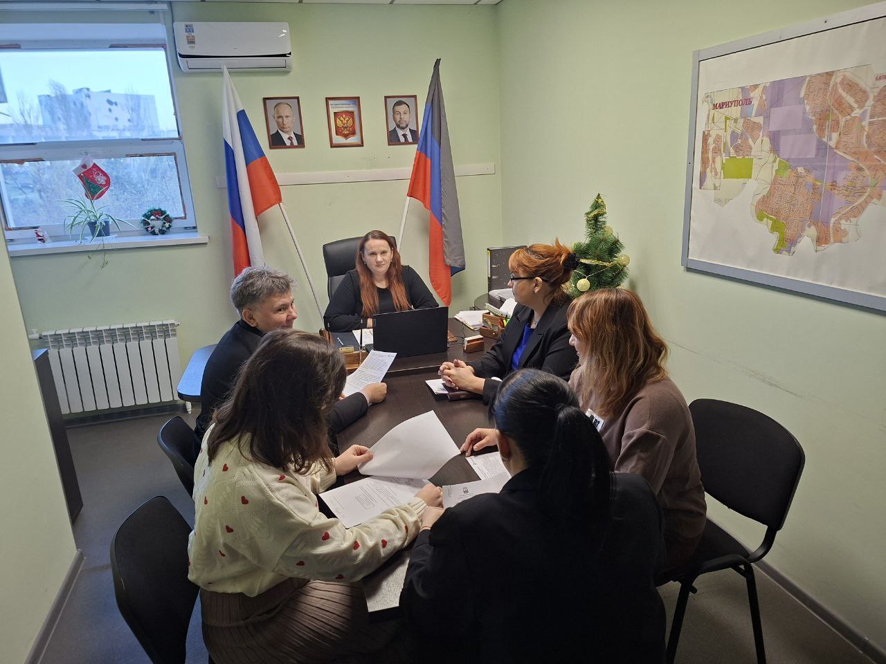 Состоялась встреча первого заместителя руководителя Управы Ильичевского внутригородского района г. Мариуполь Соломиной Татьяны с сотрудниками