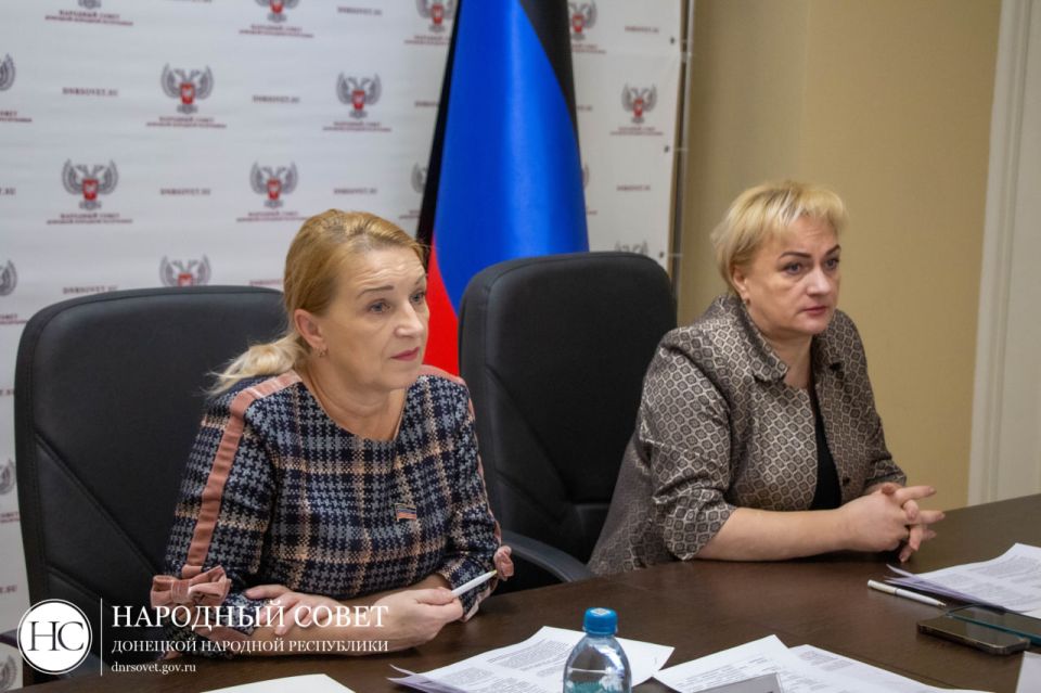 Парламент ДНР работает над урегулированием отношений в сфере похоронного дела