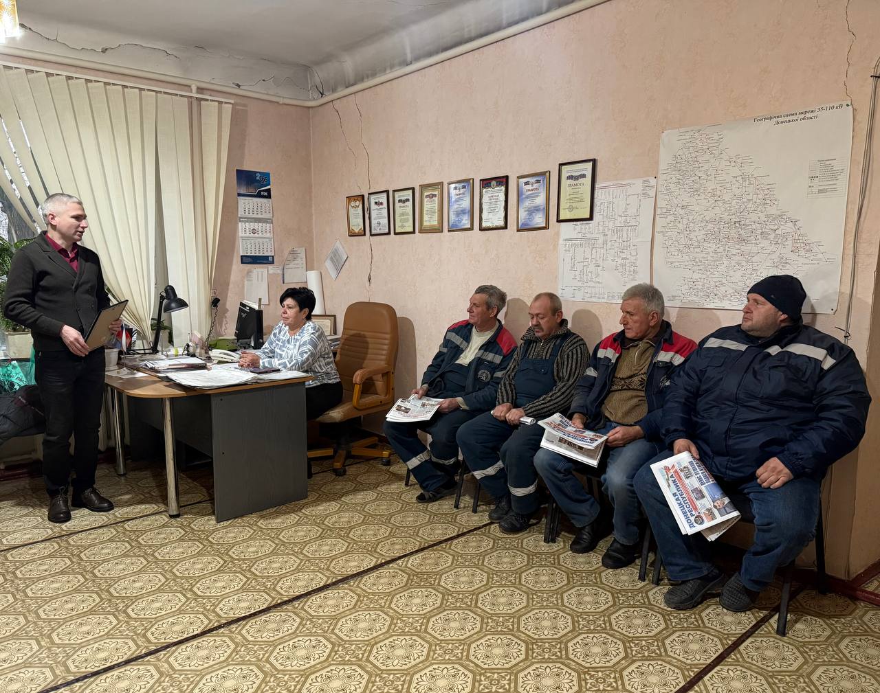 Сегодня, 17 декабря, провёл встречу с трудовым коллективом Моспинского энергоучастка Пролетарского РЭС ПО «Донецкие городские электрические сети» ЮЗЭСК