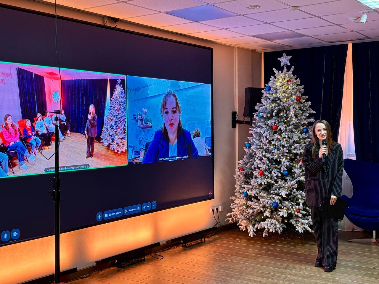 Школьники из Николаевки познакомились с «Движением Первых» из Тарко-Сале