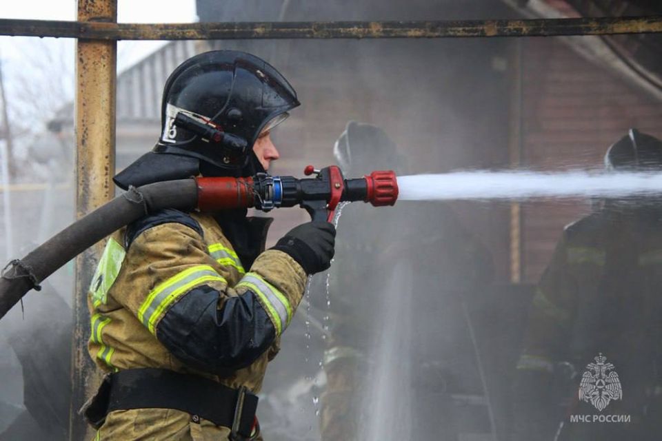 За минувшие сутки в ДНР ликвидировано 6 пожаров — ГУ МЧС России по Республике