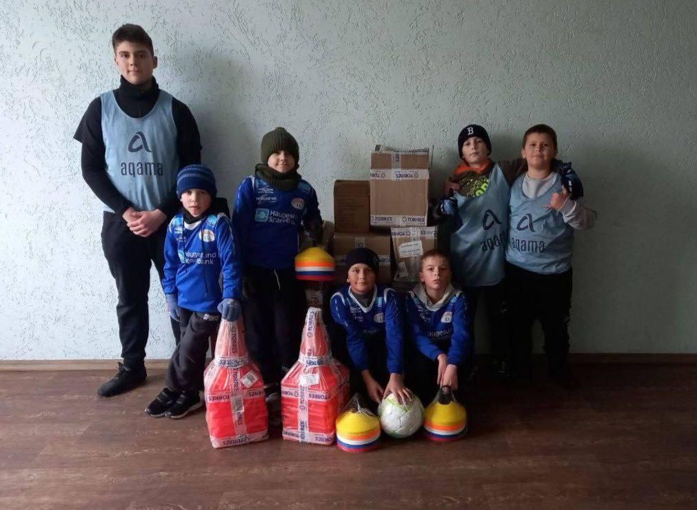 Наталья Великодная: Тельмановцы получили спортинвентарь от Свердловской области