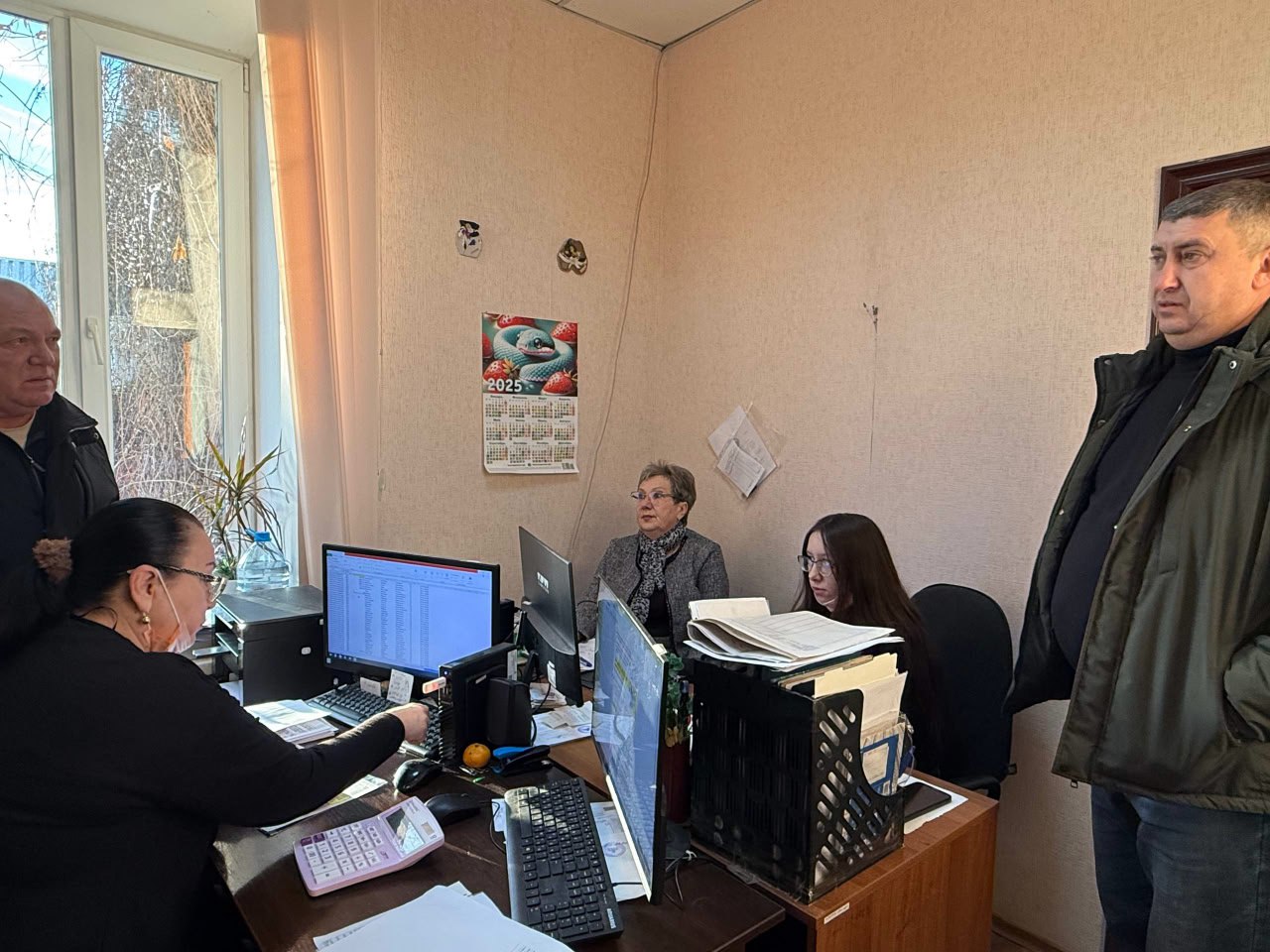 Начальник Старобешевского территориального отдела Администрации Старобешевского муниципального округа Артем Ляшов провел встречу с трудовым коллективом ГБУСО «Комплексный центр социального обслуживания населения...