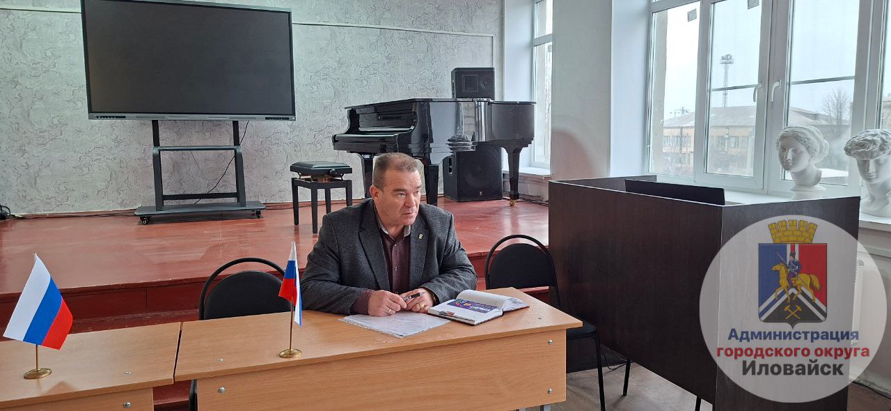 Денис Зубов: В городском округе Иловайск временно исполняющий полномочия главы муниципального образования городской округ Иловайск Александр Кузнецов провел плановое совещание с представителем филиала «Харцызское ПУВКХ» ГУП...