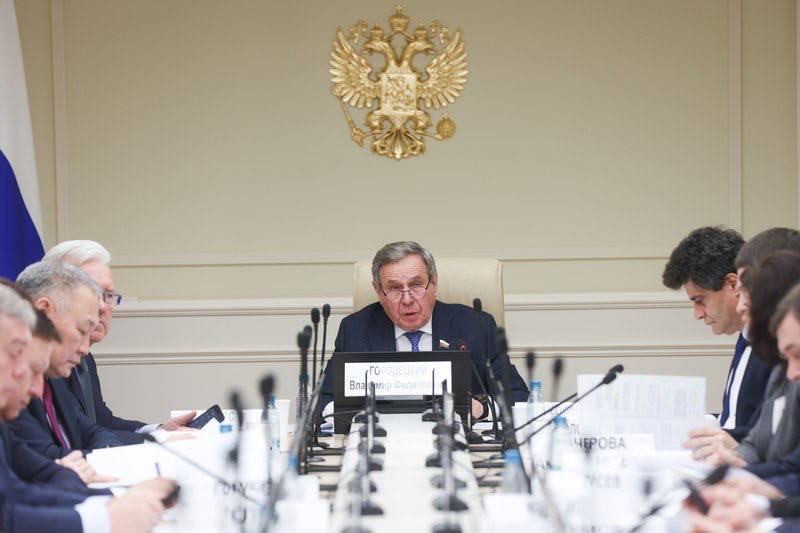 Александр Волошин: #работа_в_СФ. Сегодня в Совете Федерации под председательством Владимира Филипповича Городецкого состоялось заседание Комитета по федеративному устройству, региональной политике, местному самоуправлению и...