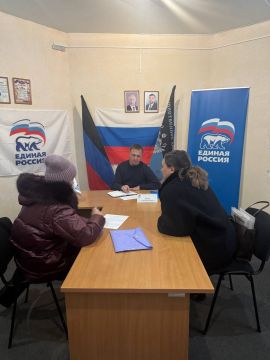 Андрей Зотеев провел прием граждан в общественной приемной партии «Единая Россия» Советского внутригородского района городского округа Макеевка