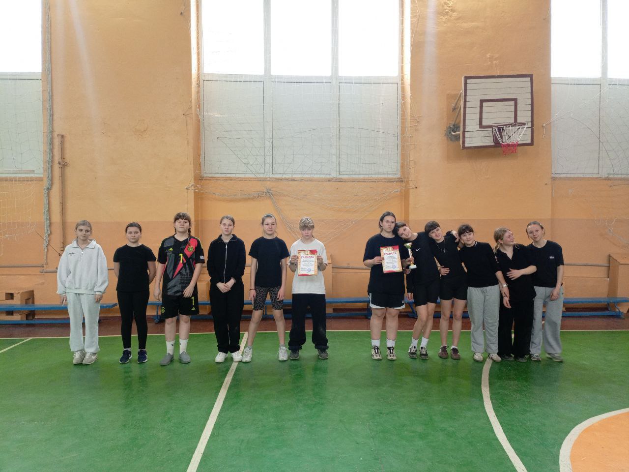 В Ждановке прошли соревнования по пионерболу