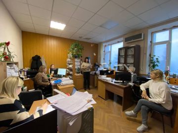 Управляющий делами Администрации Володарского муниципального округа Салько А. В. провела встречу с централизованной бухгалтерией отдела образования Администрации Володарского муниципального округа